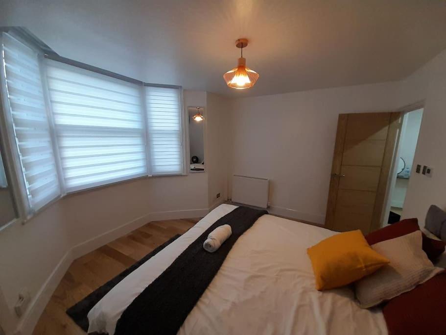 Apartament The Basement Londyn Zewnętrze zdjęcie